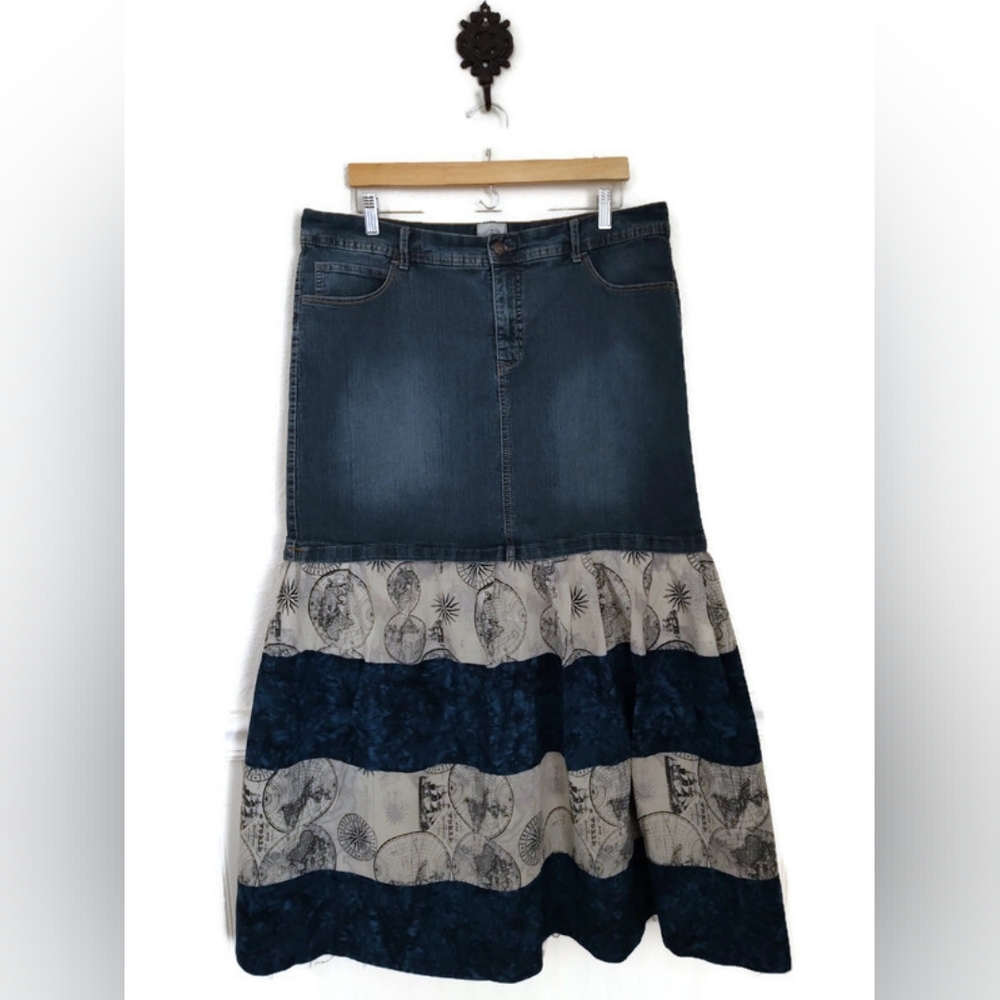 Denim Tiered Prairie Western Skirt Rodeo Lined With Shorts Modest Size 16